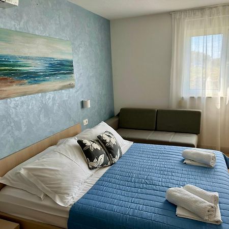 Waterfront Apartments - Тучепи Экстерьер фото
