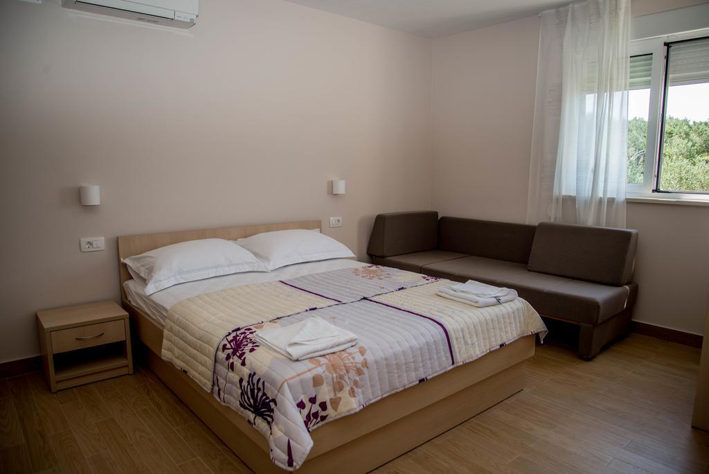 Waterfront Apartments - Тучепи Экстерьер фото