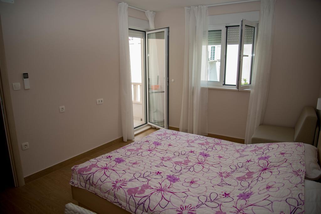 Waterfront Apartments - Тучепи Экстерьер фото